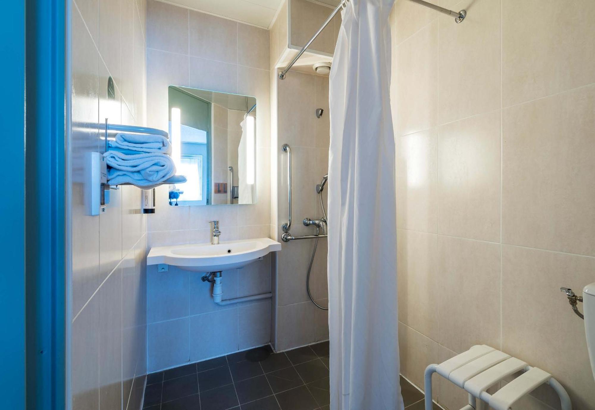 B&B Hotel Angers 2 Universite Beaucouzé المظهر الخارجي الصورة